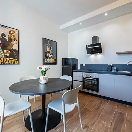 S.m.n-centro Bf48 Luxury Living With Balcony Florence