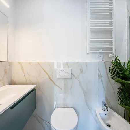 S.m.n-centro Bf48 Luxury Living With Balcony *