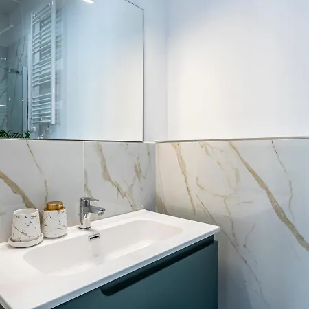 Apartamento S.m.n-centro Bf48 Luxury Living With Balcony